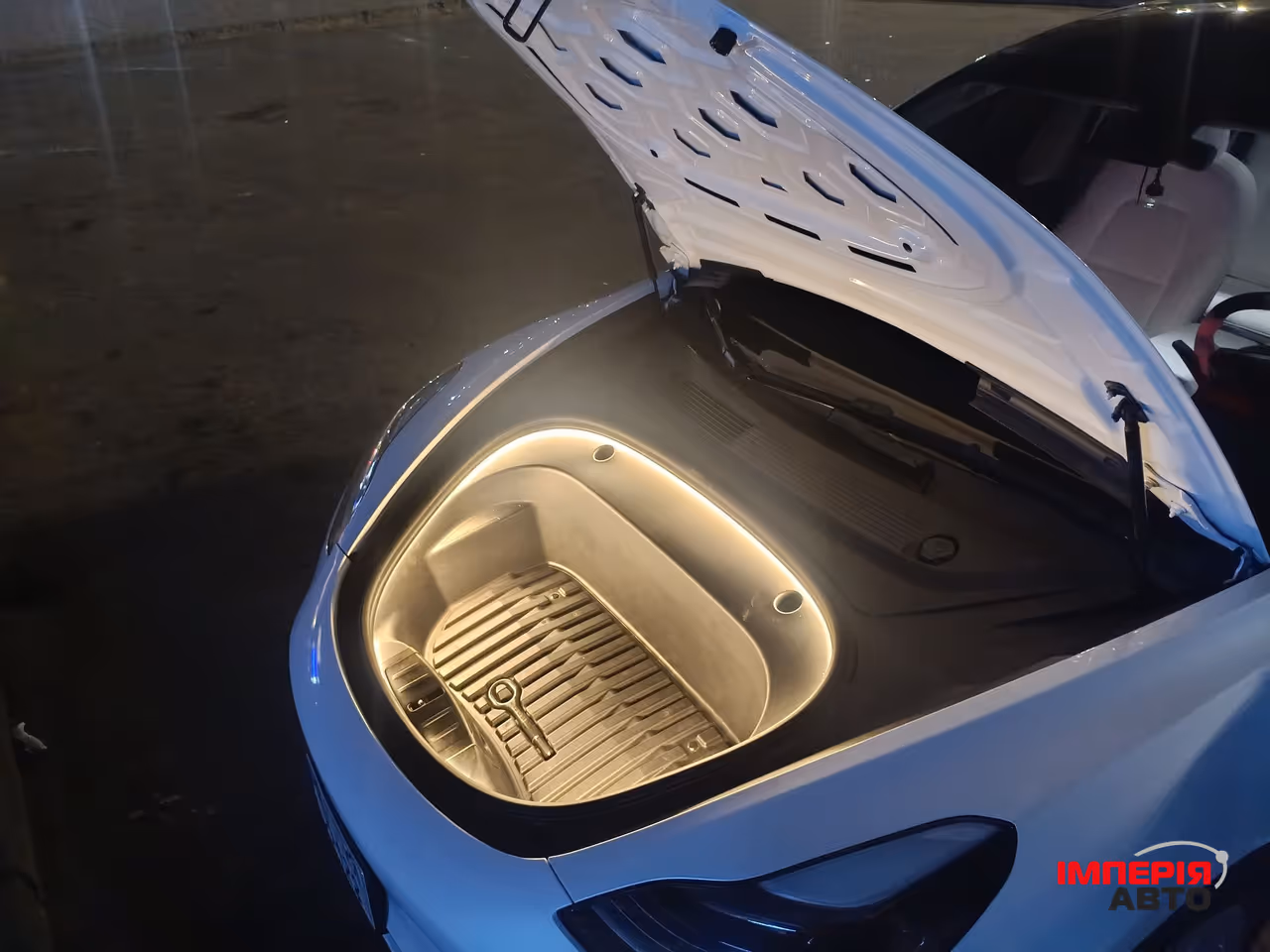 Tesla Model 3 - фото 10