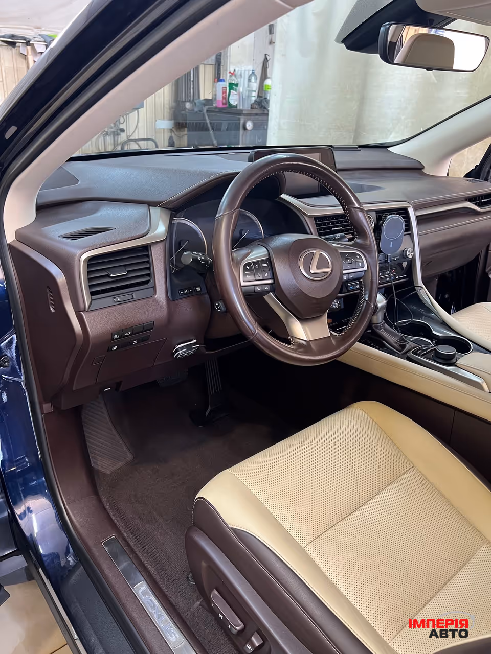 Lexus RX - фото 16