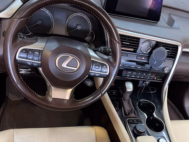 Lexus RX - фото 3