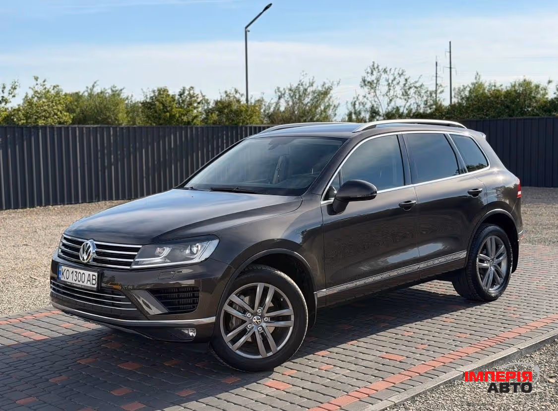 Volkswagen Touareg - фото 1