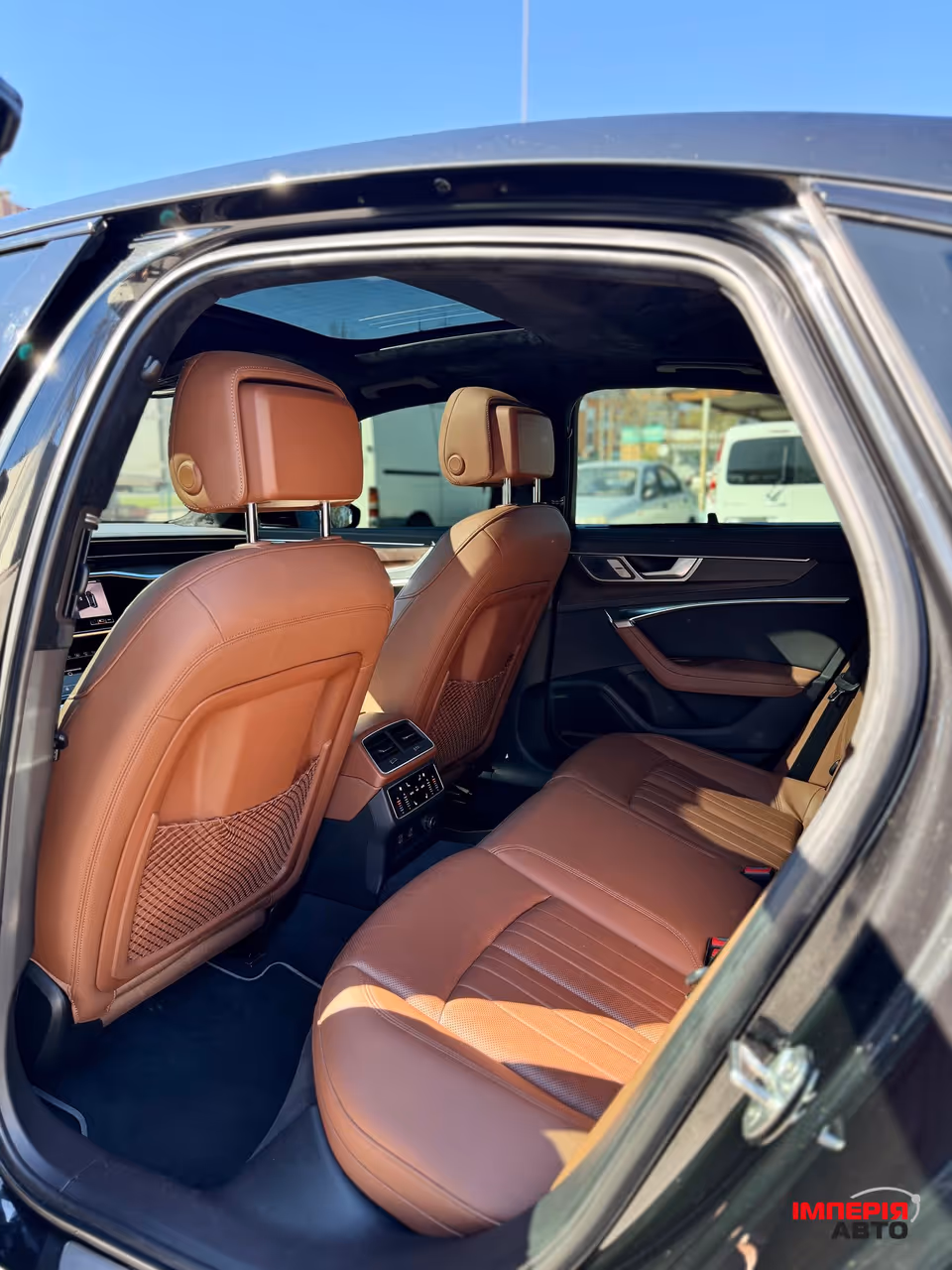 Audi A6 - фото 8
