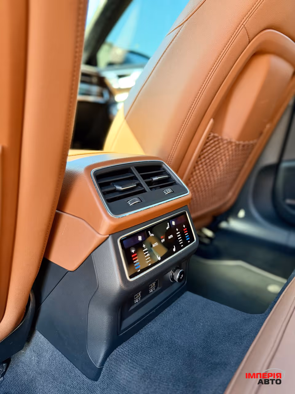 Audi A6 - фото 17