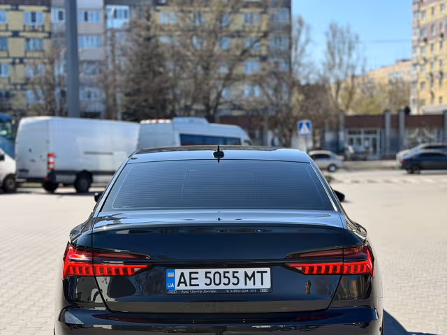 Audi A6 - фото 4