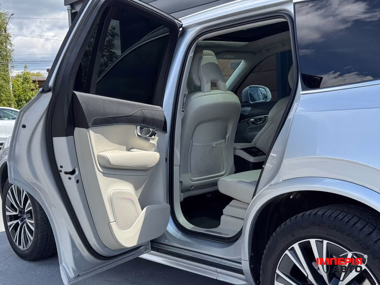 Volvo XC90 - фото 49