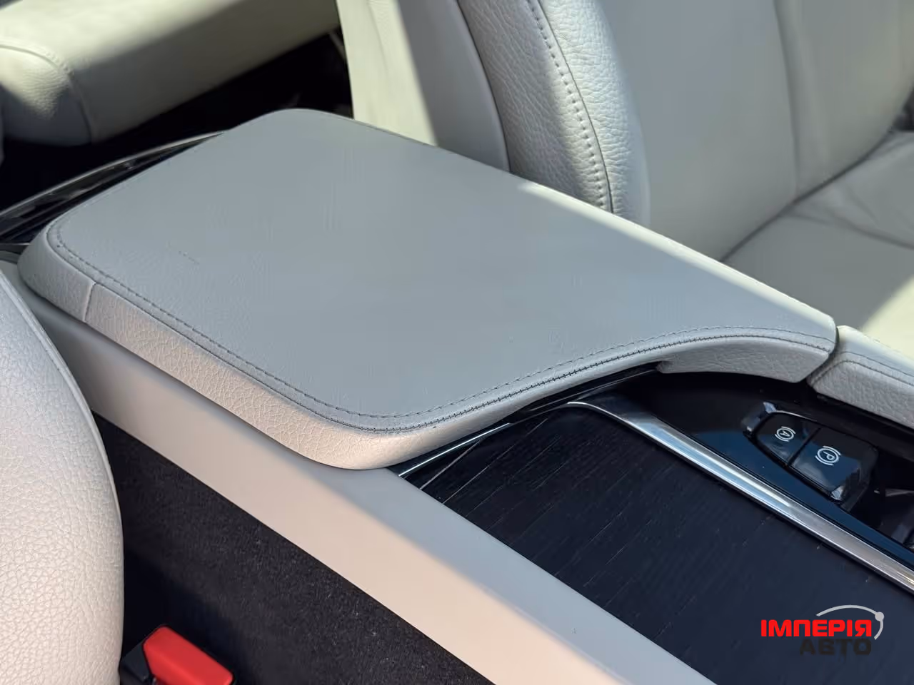 Volvo XC90 - фото 51
