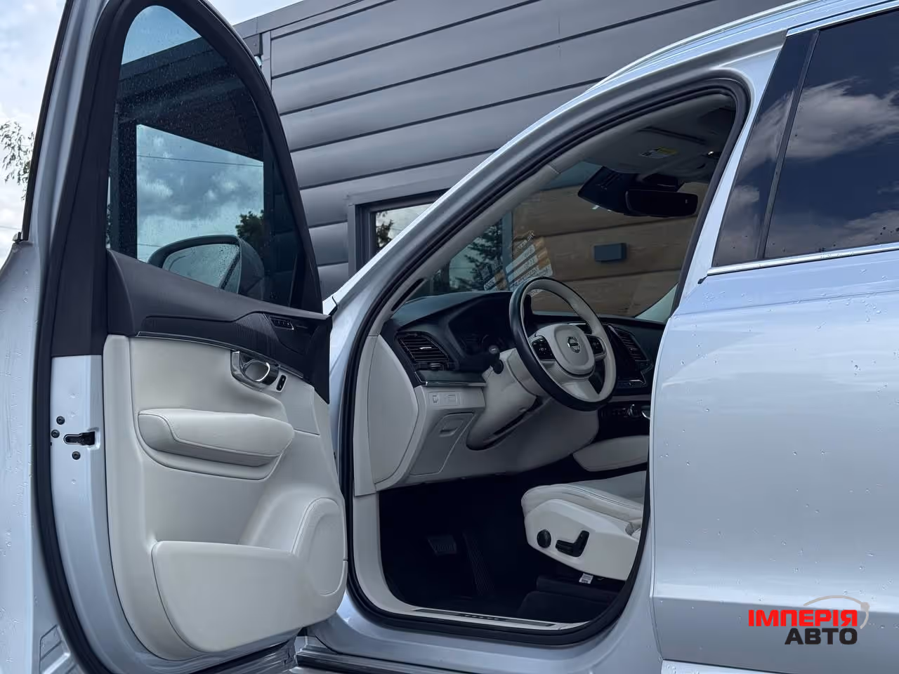 Volvo XC90 - фото 25