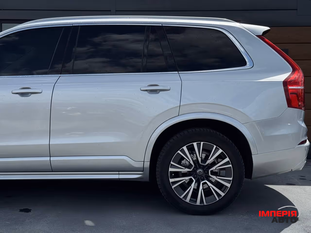 Volvo XC90 - фото 13