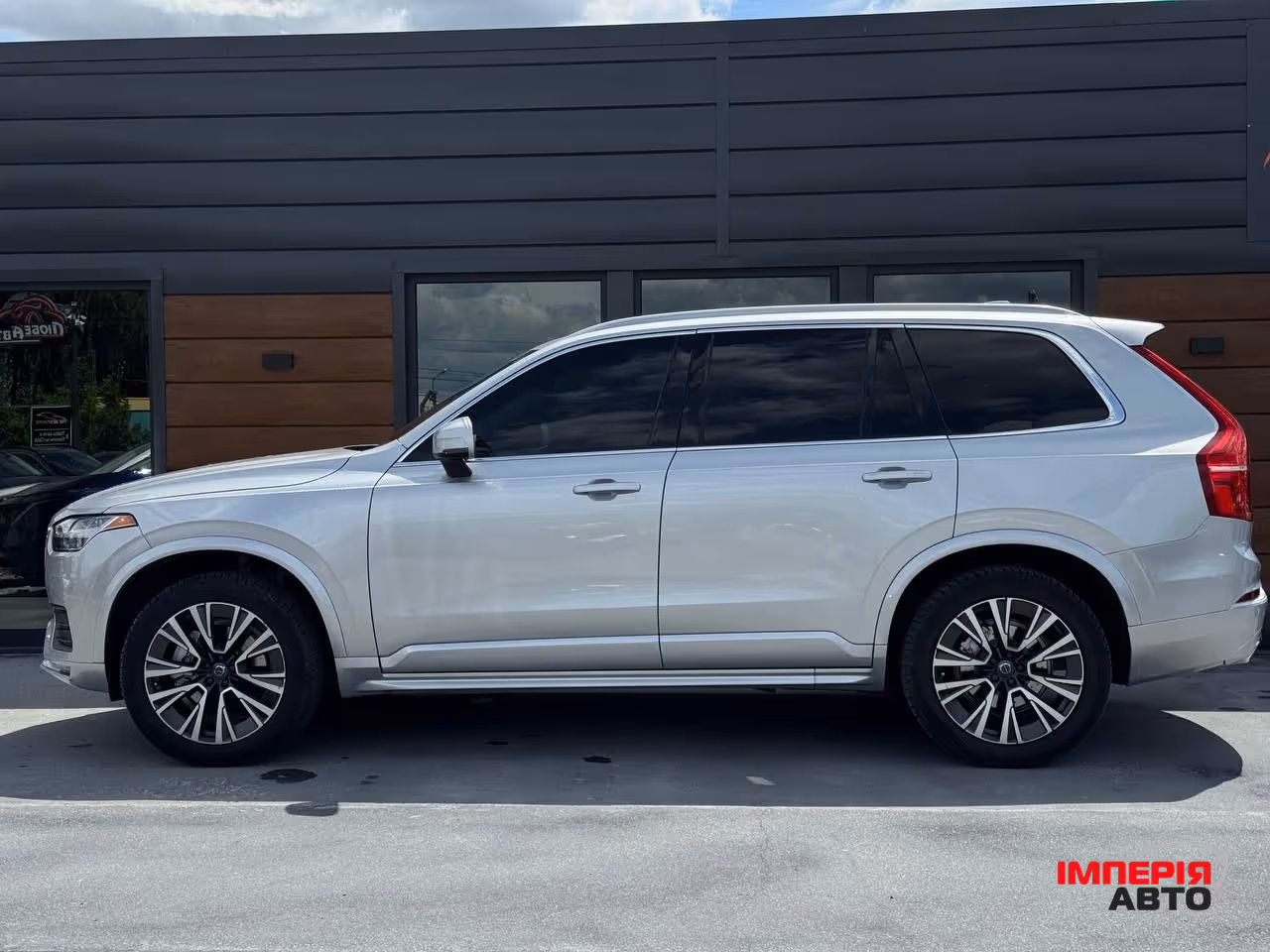 Volvo XC90 - фото 11