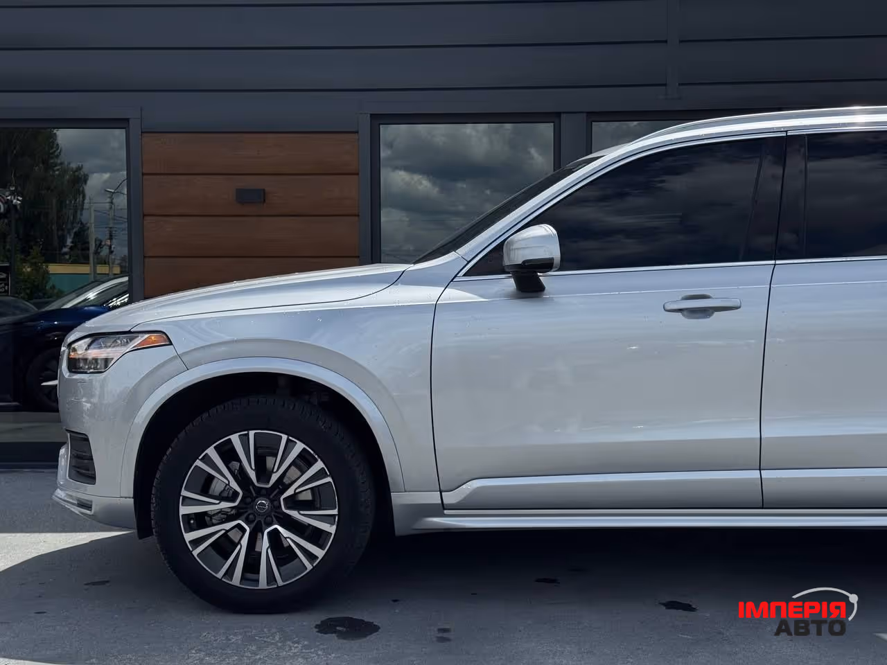Volvo XC90 - фото 12