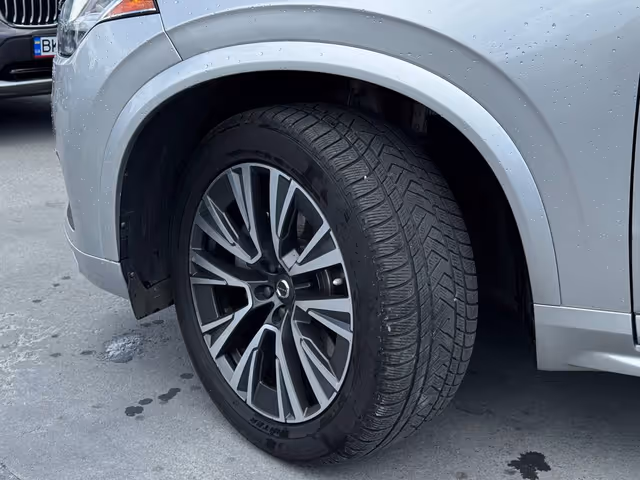 Volvo XC90 - фото 5