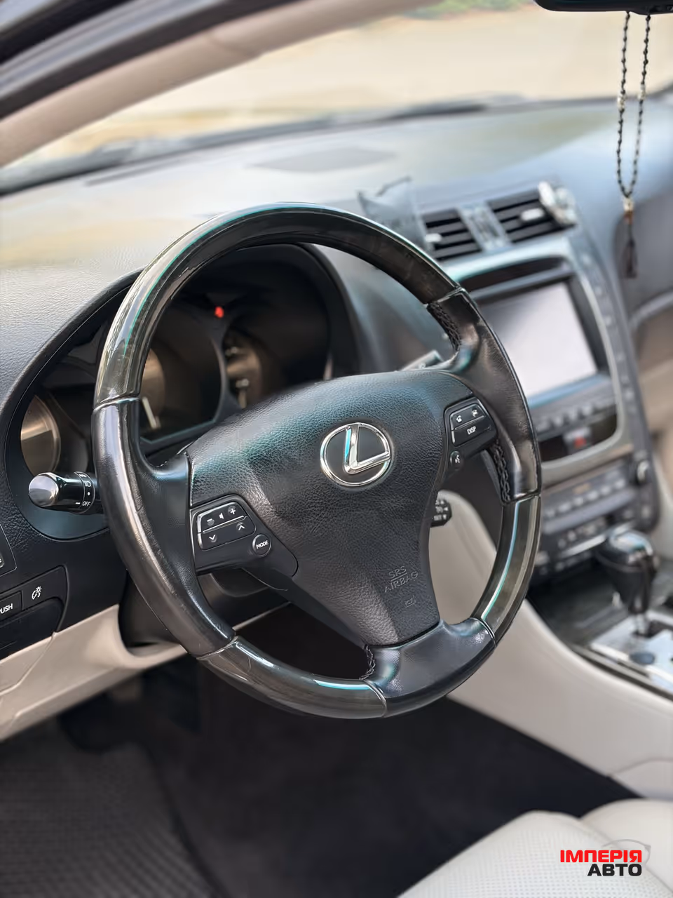 Lexus GS - фото 12