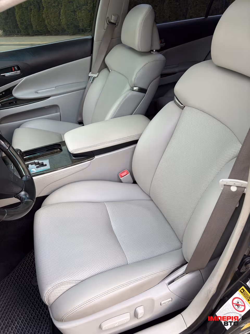 Lexus GS - фото 14
