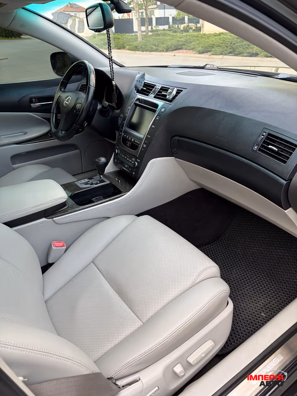 Lexus GS - фото 15