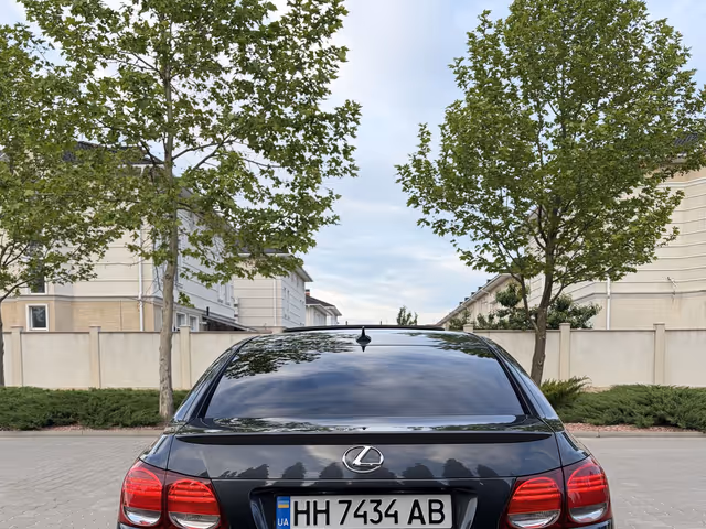 Lexus GS - фото 5