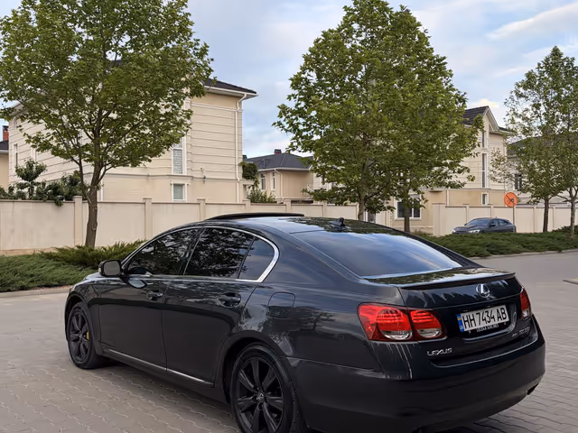 Lexus GS - фото 4