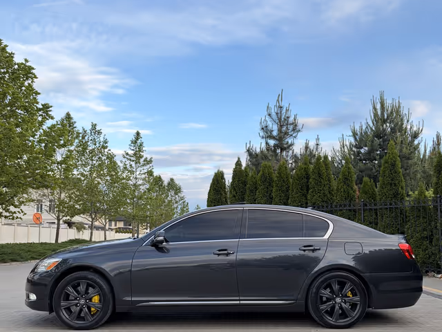 Lexus GS - фото 3