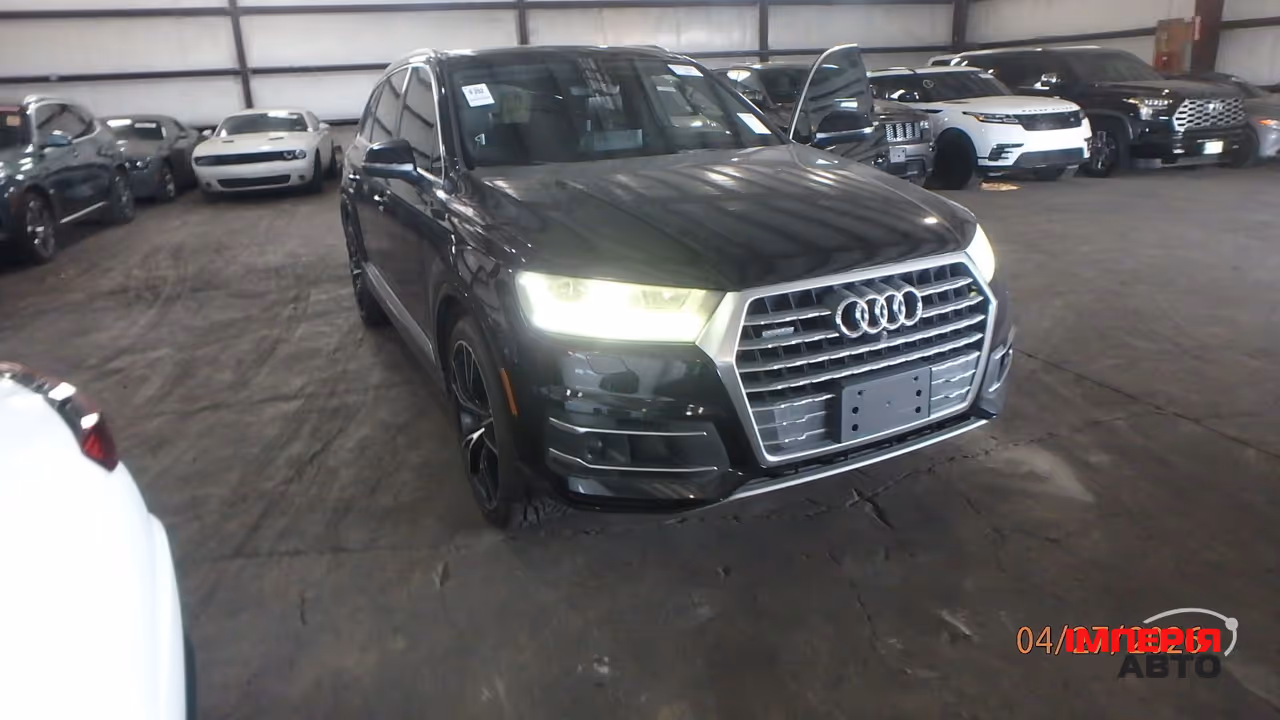 Audi Q7 - фото 22