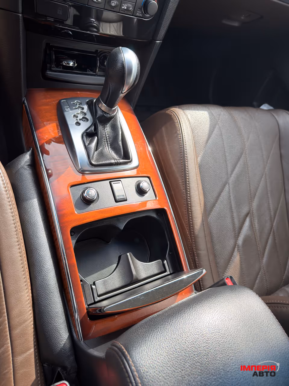 Infiniti QX70 - фото 11