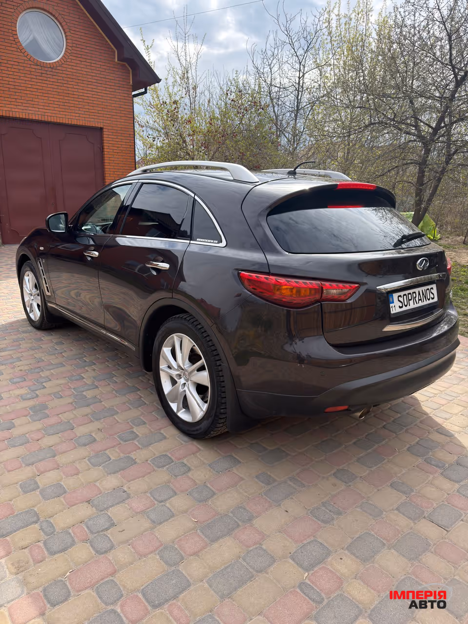 Infiniti QX70 - фото 4