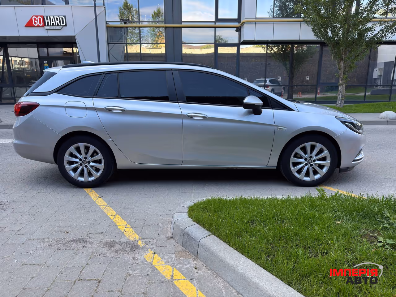 Opel Astra - фото 8