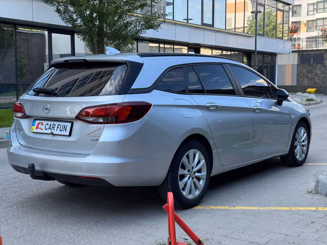 Opel Astra - фото 4