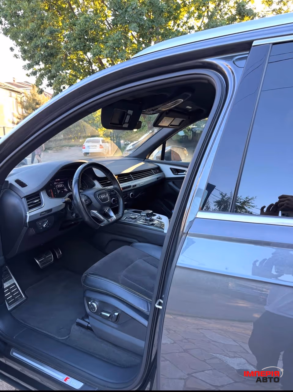 Audi Q7 - фото 6