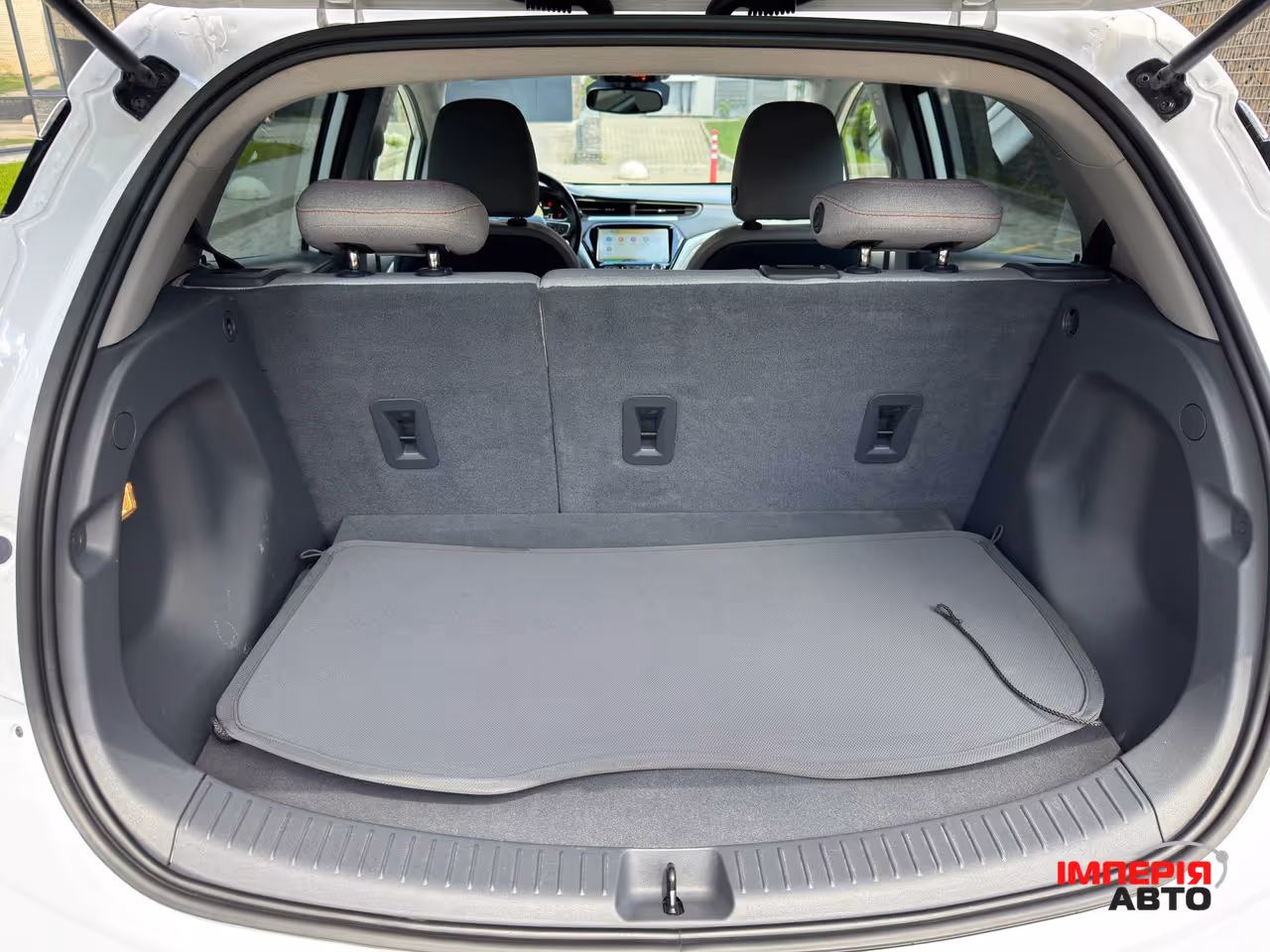 Chevrolet Bolt - фото 16