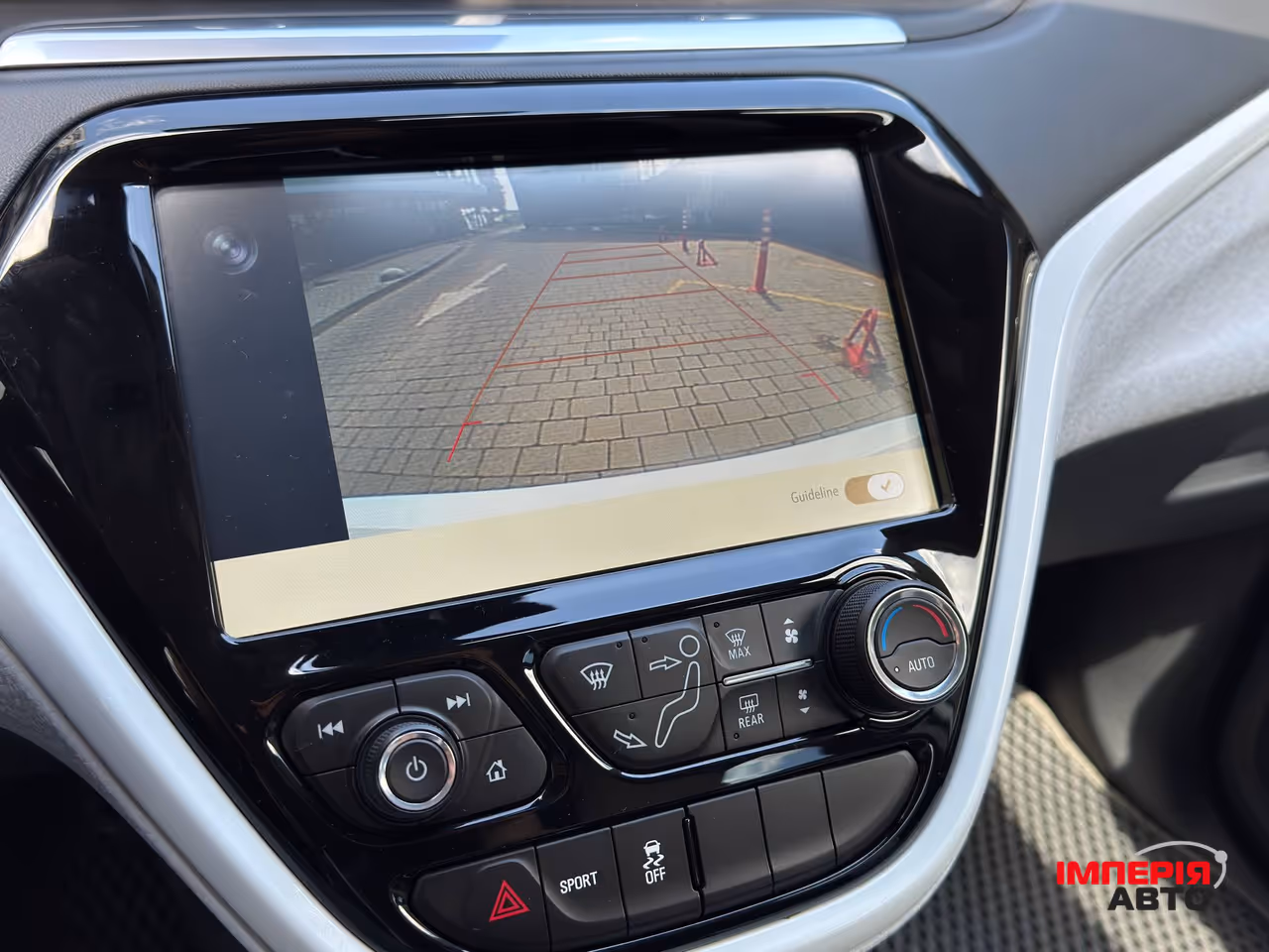 Chevrolet Bolt - фото 22