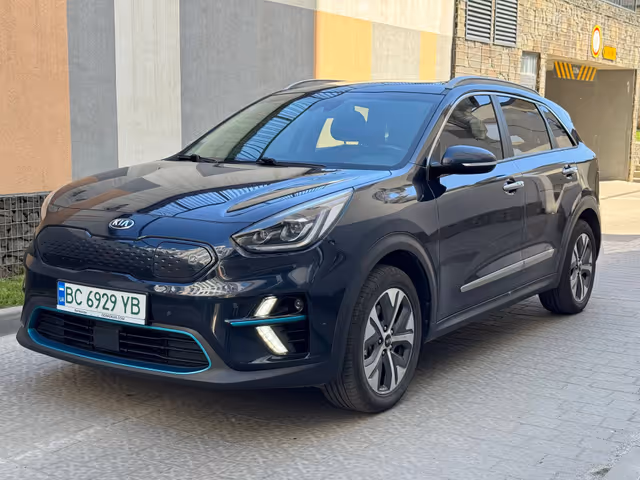 Kia Niro - фото 1