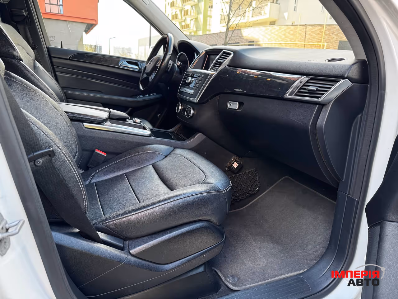 Mercedes-Benz M-Класс - фото 20