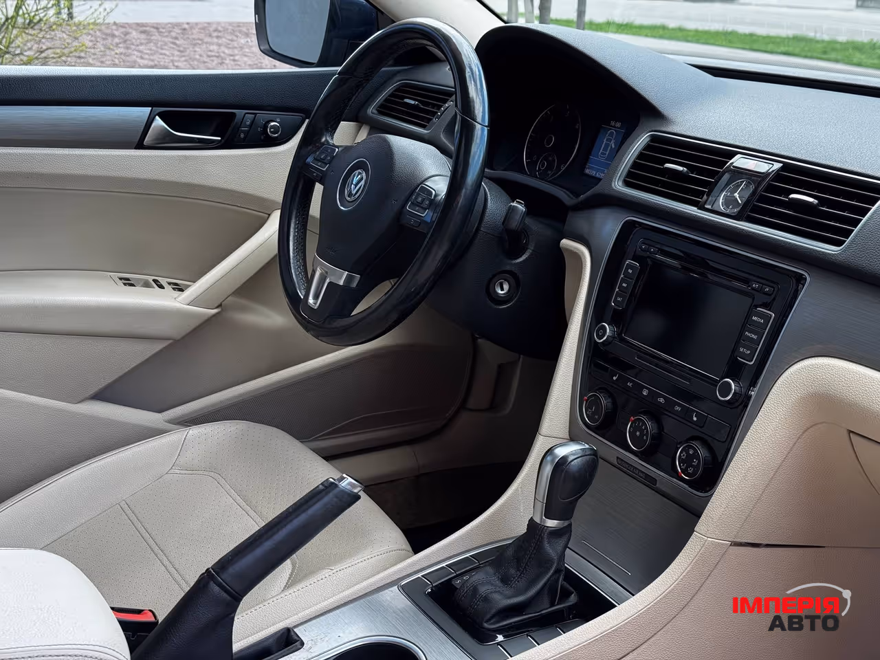 Volkswagen Passat - фото 19