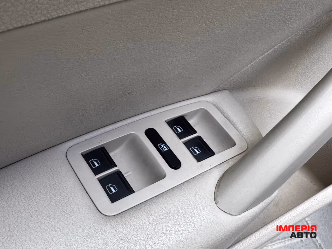Volkswagen Passat - фото 11