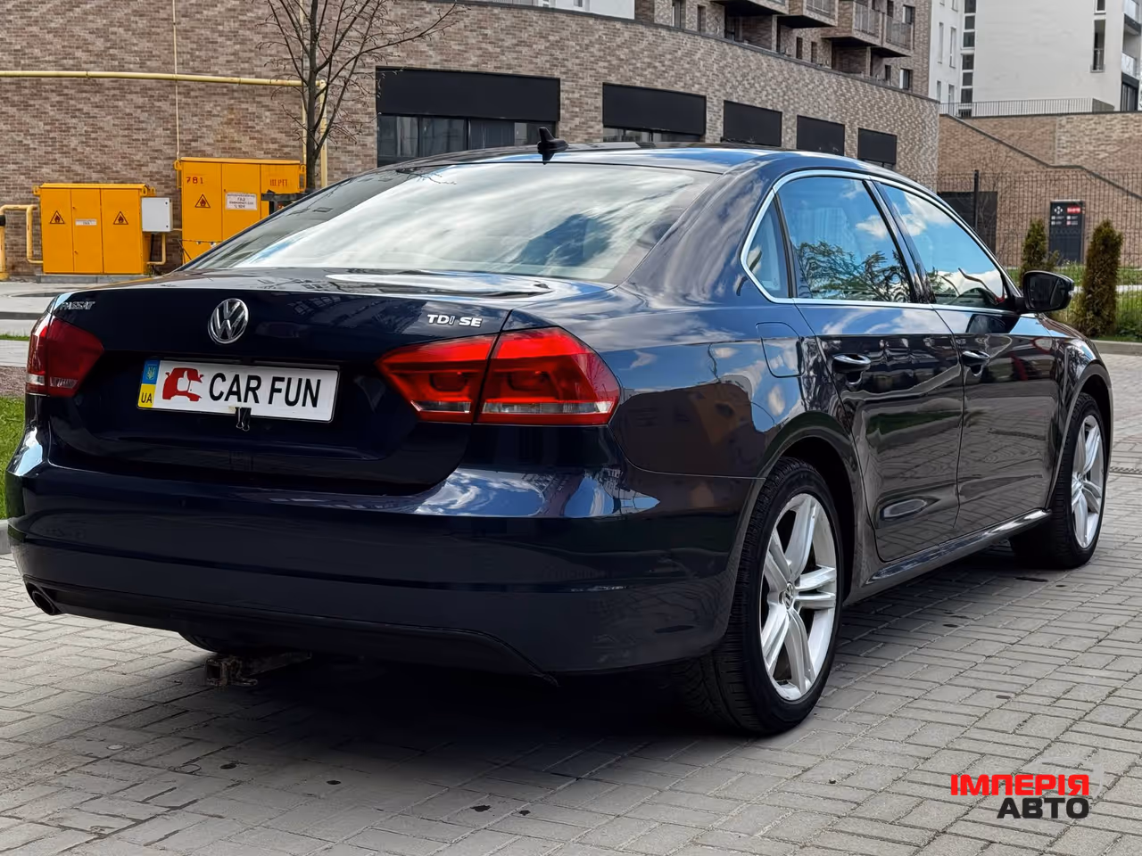 Volkswagen Passat - фото 6