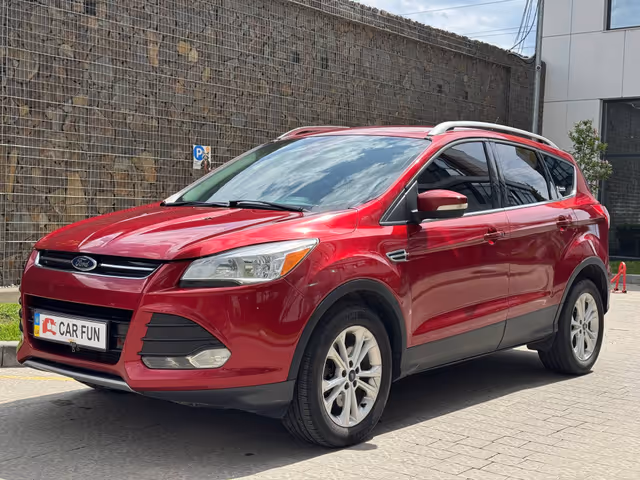 Ford Escape - фото 1