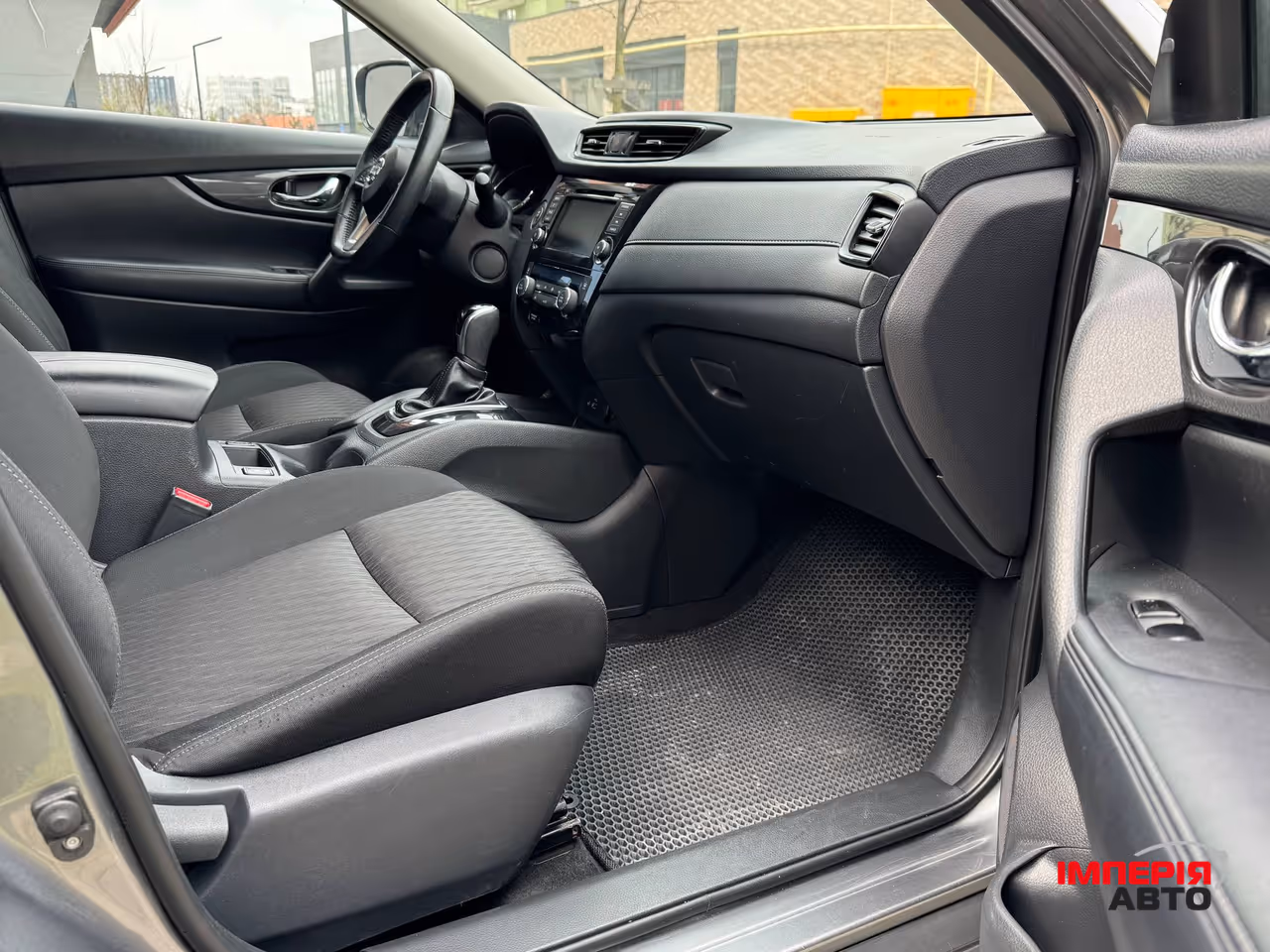 Nissan Rogue - фото 17