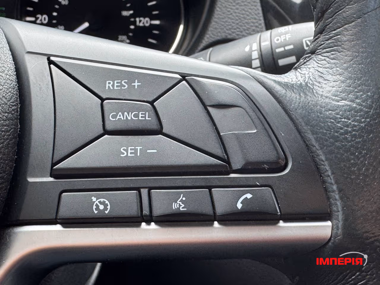 Nissan Rogue - фото 24