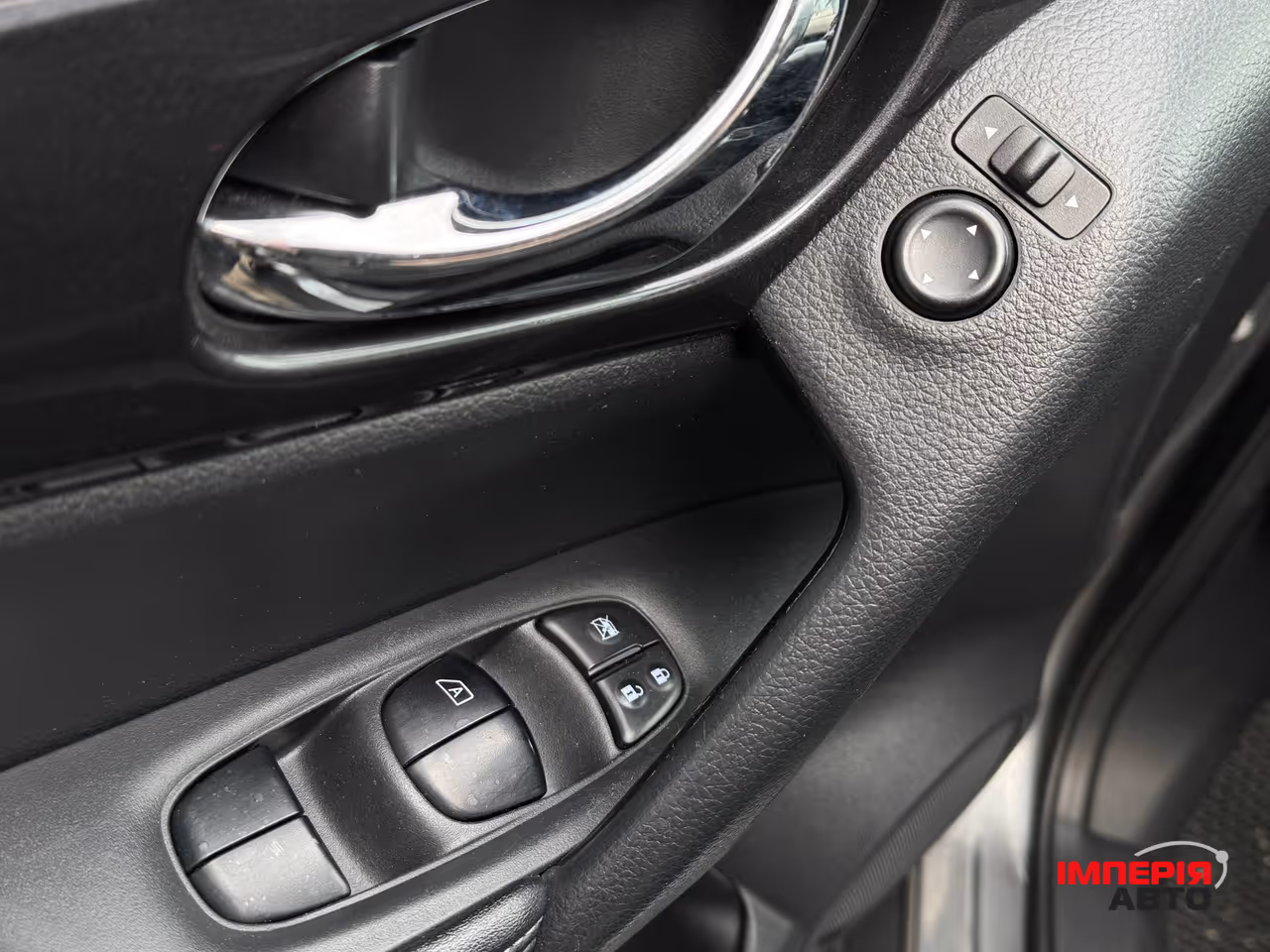 Nissan Rogue - фото 10