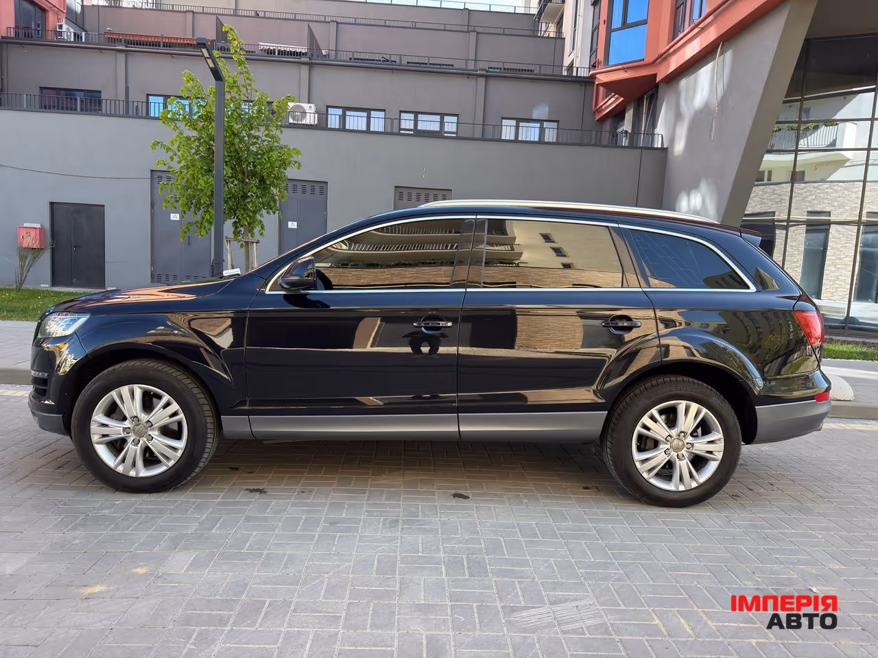 Audi Q7 - фото 7