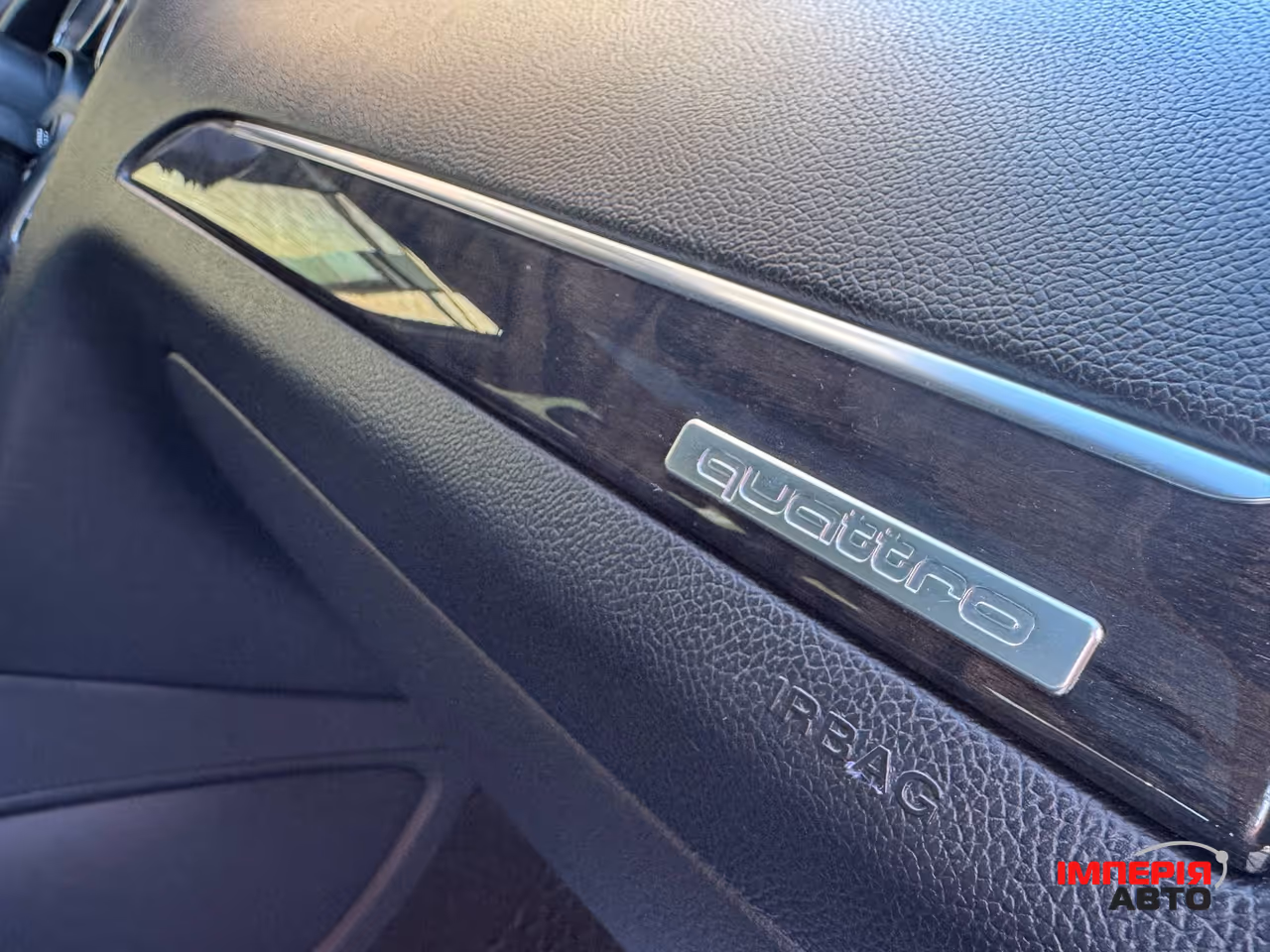 Audi Q7 - фото 23