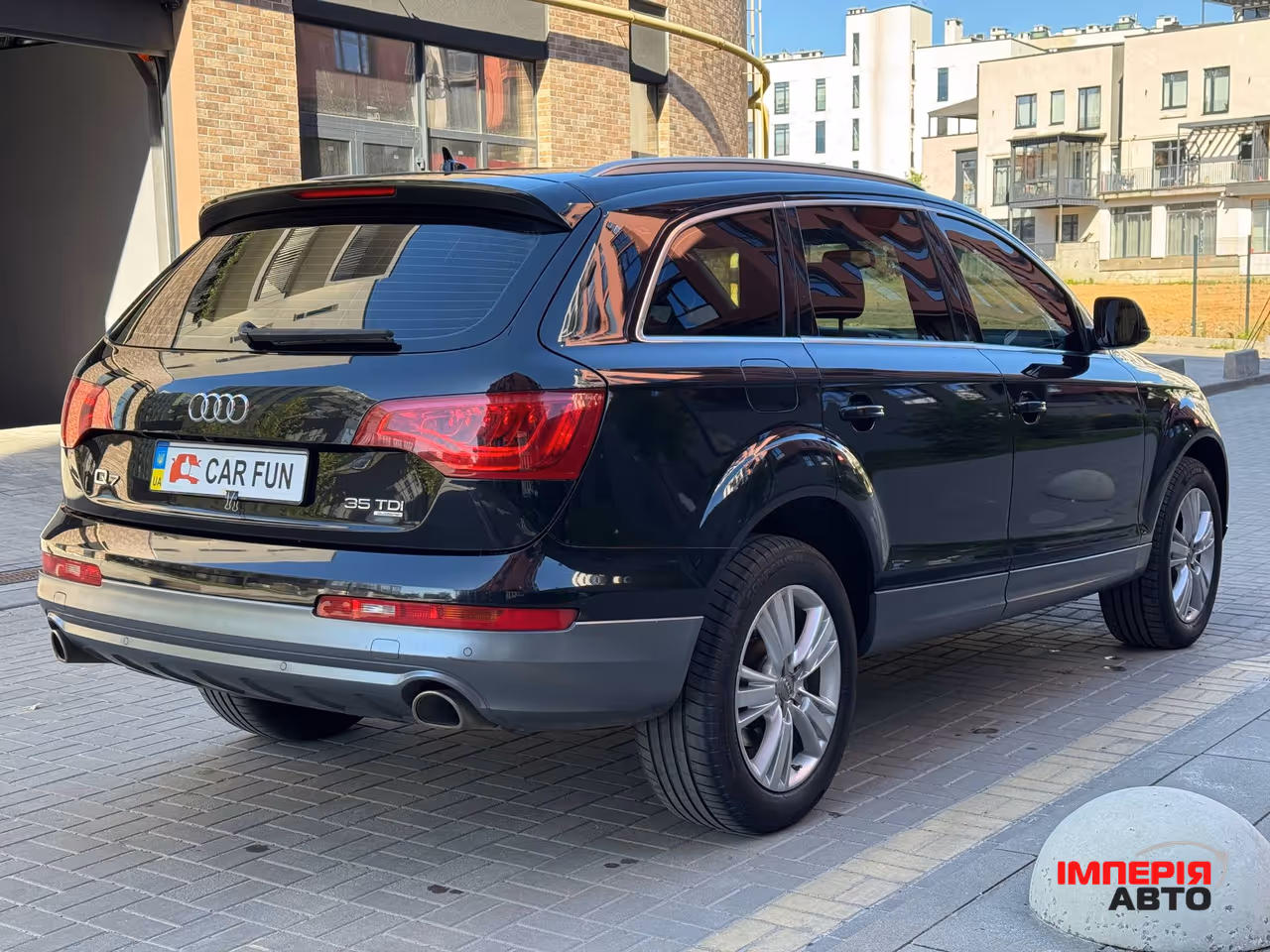 Audi Q7 - фото 4