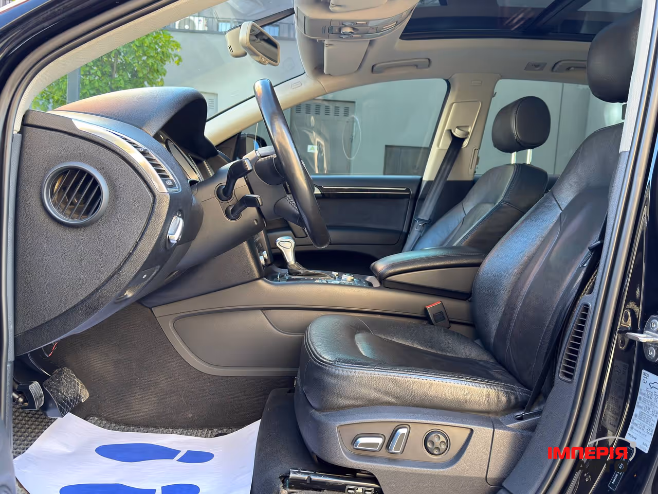 Audi Q7 - фото 12