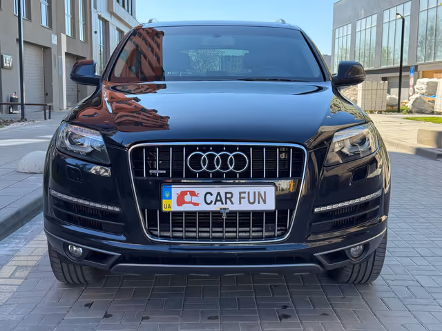 Audi Q7 - фото 2