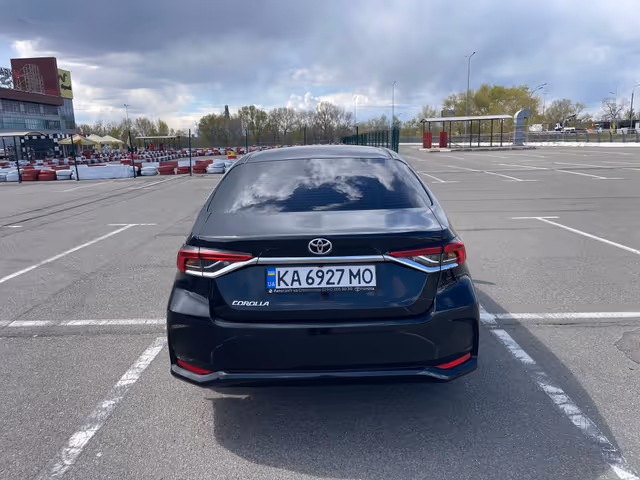 Toyota Corolla - фото 4