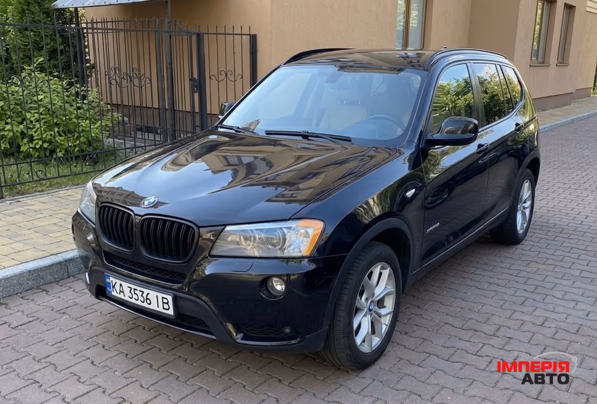 BMW X3 - фото 1