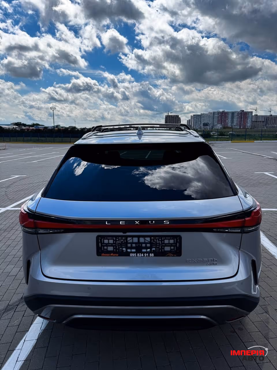 Lexus RX - фото 7