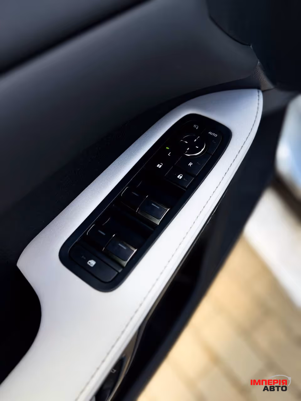 Lexus RX - фото 11