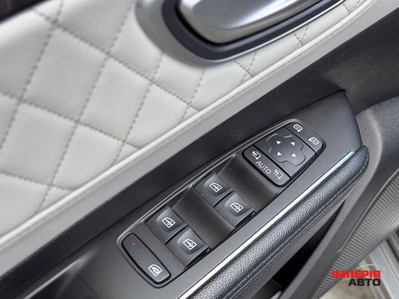 Renault Talisman - фото 12