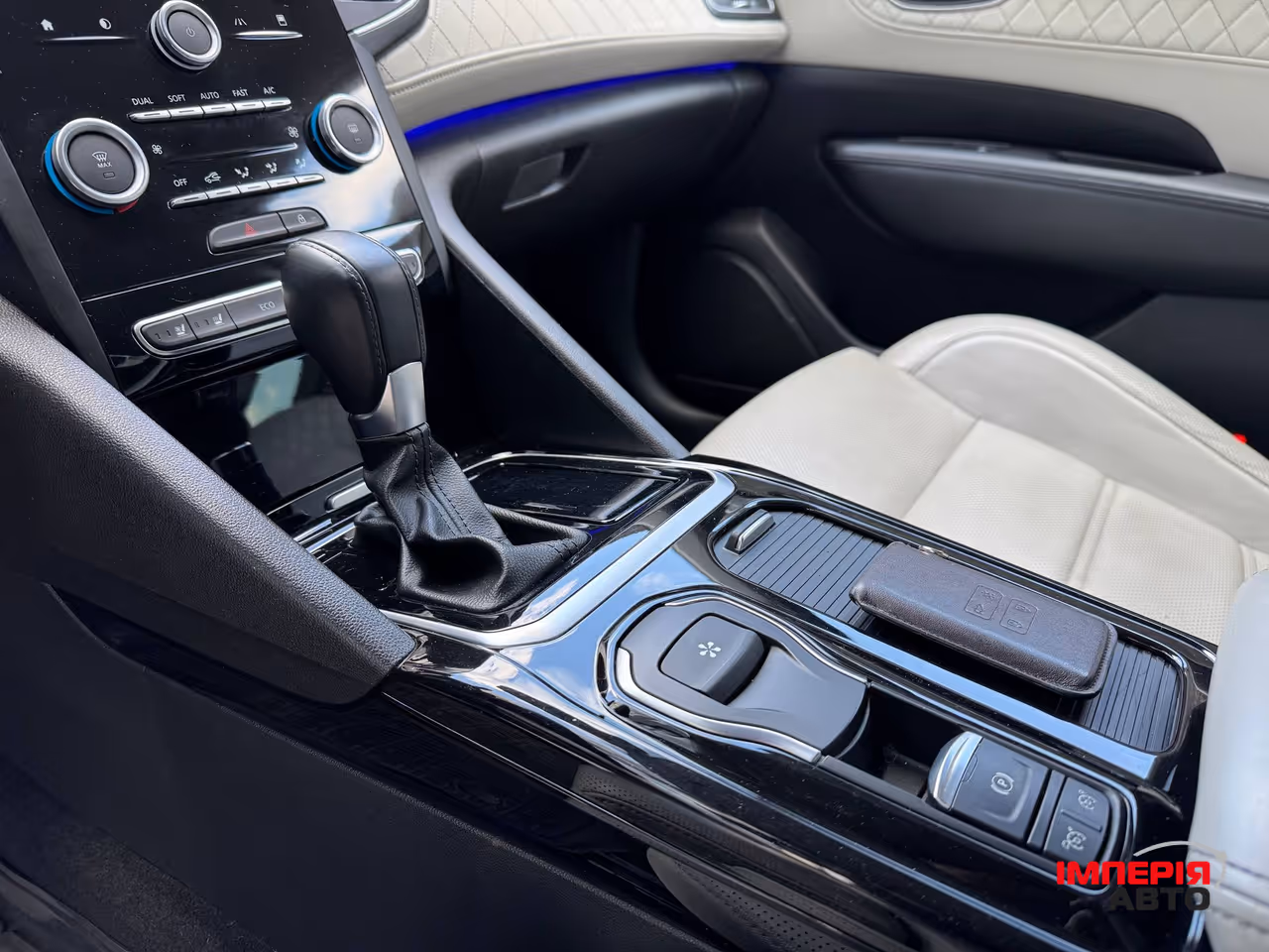 Renault Talisman - фото 10