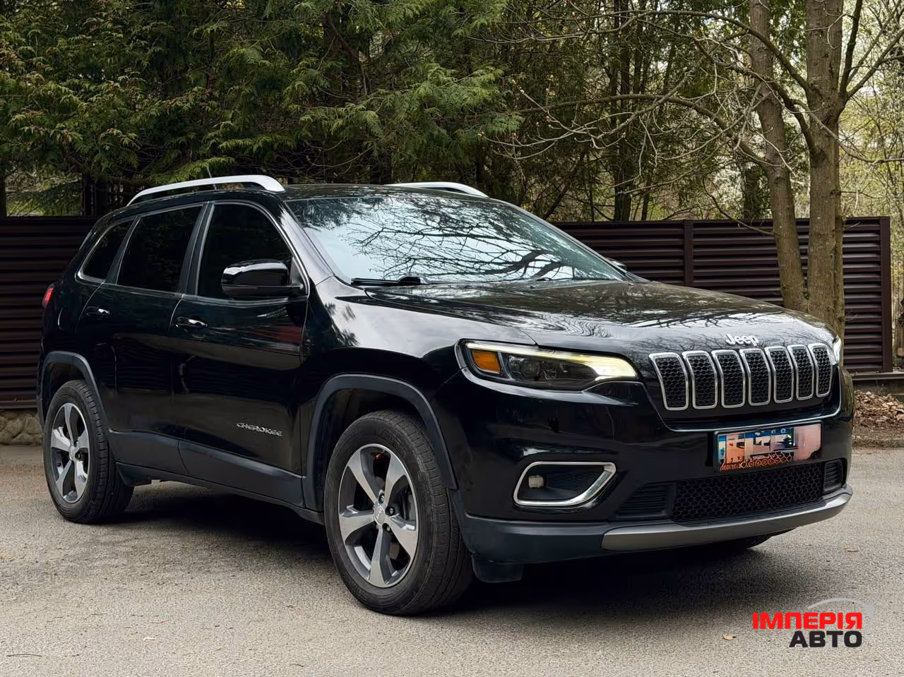 Jeep Cherokee - фото 3