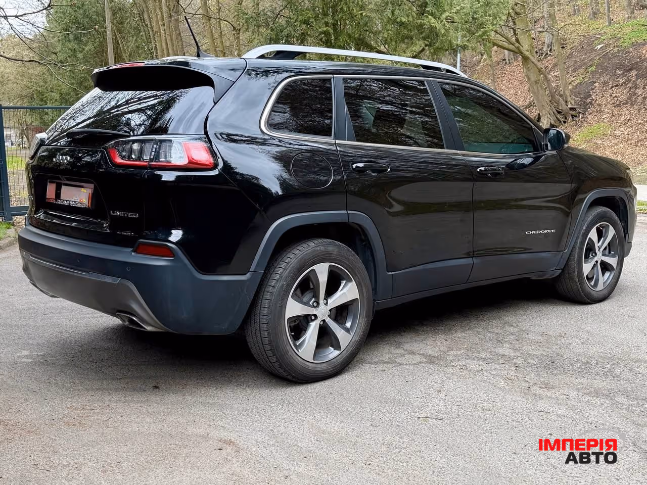 Jeep Cherokee - фото 6